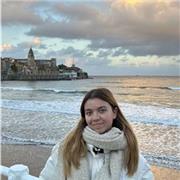 Doy clases particulares de cualquier materia a nivel de Primaria y Primeros cursos de la ESO. Maestra de Primaria e Infantil